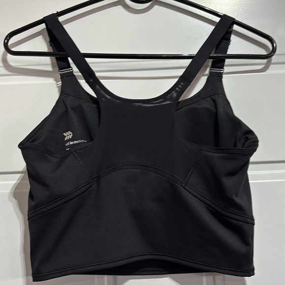 All In Motion Long line,adjustable strap,padded,mesh back netting sport/tank - Picture 4 of 10